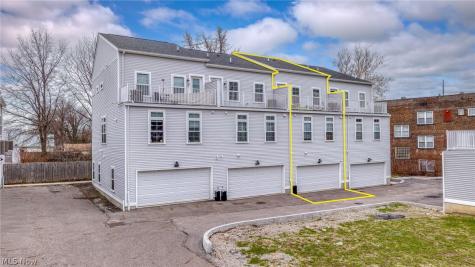 12023 Ashbury Avenue Cleveland OH 44106