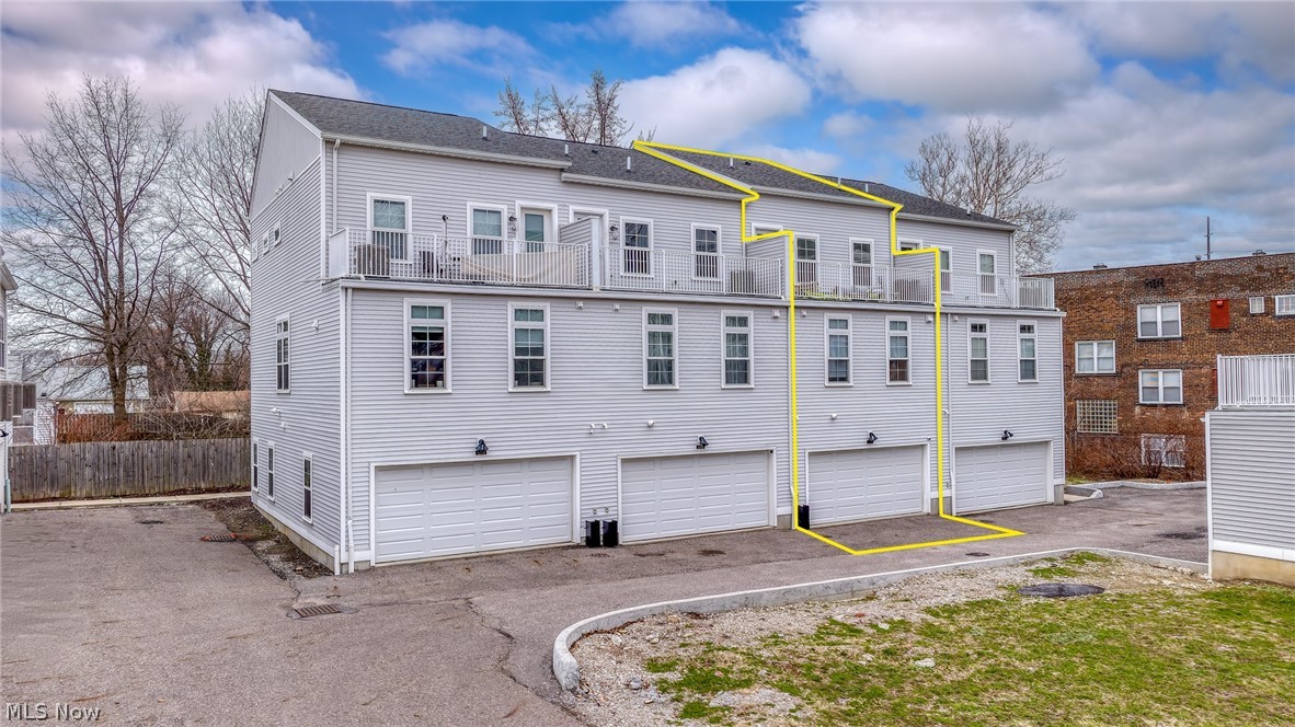 12023 Ashbury Avenue Cleveland OH 44106