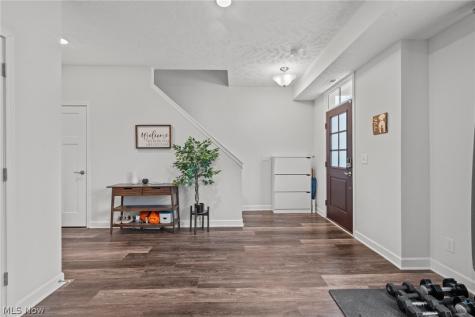 12023 Ashbury Avenue Cleveland OH 44106