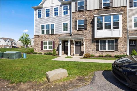 1454 Caymus Court Avon OH 44011