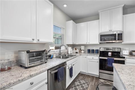 1454 Caymus Court Avon OH 44011