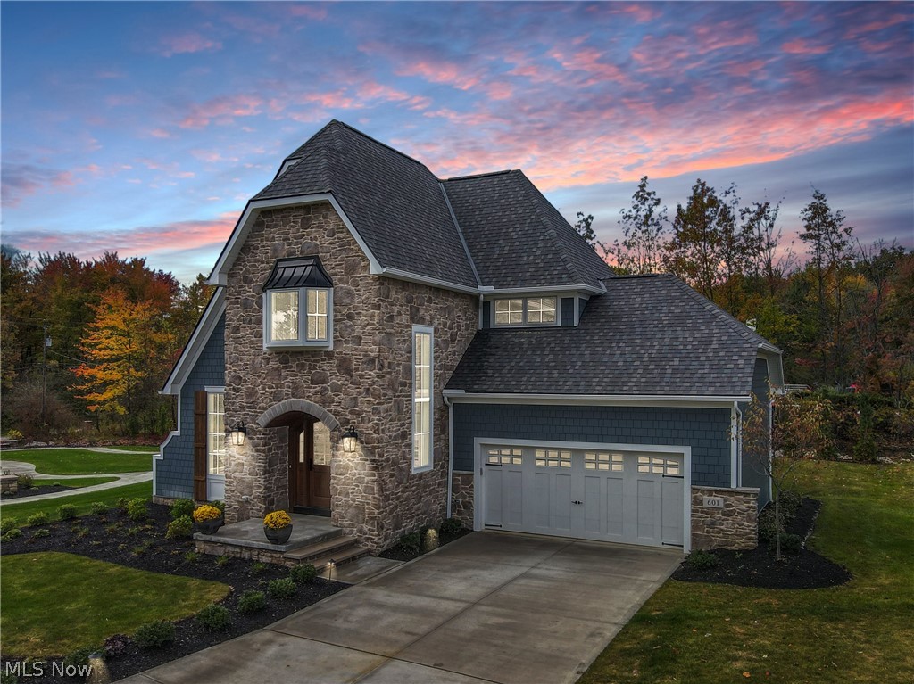 S/l 18 Trentstone Circle Aurora OH 44202