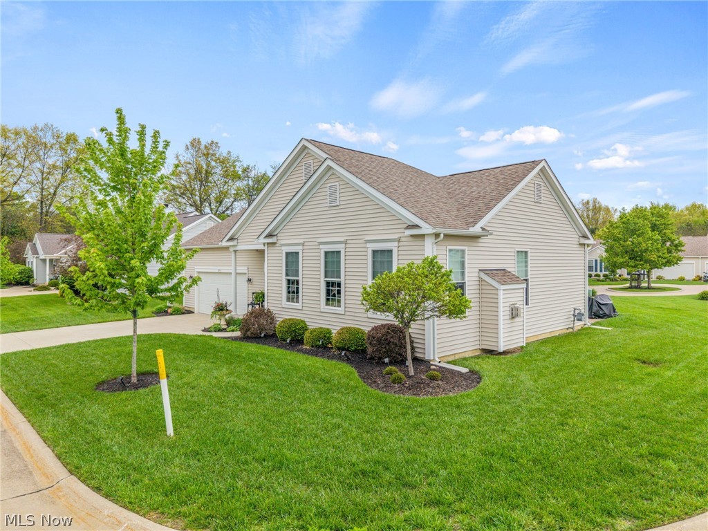 8744 Wakefield Run North Ridgeville OH 44039