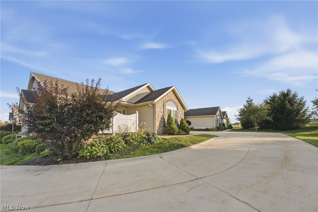 1860 Blackberry Lane Orrville OH 44667