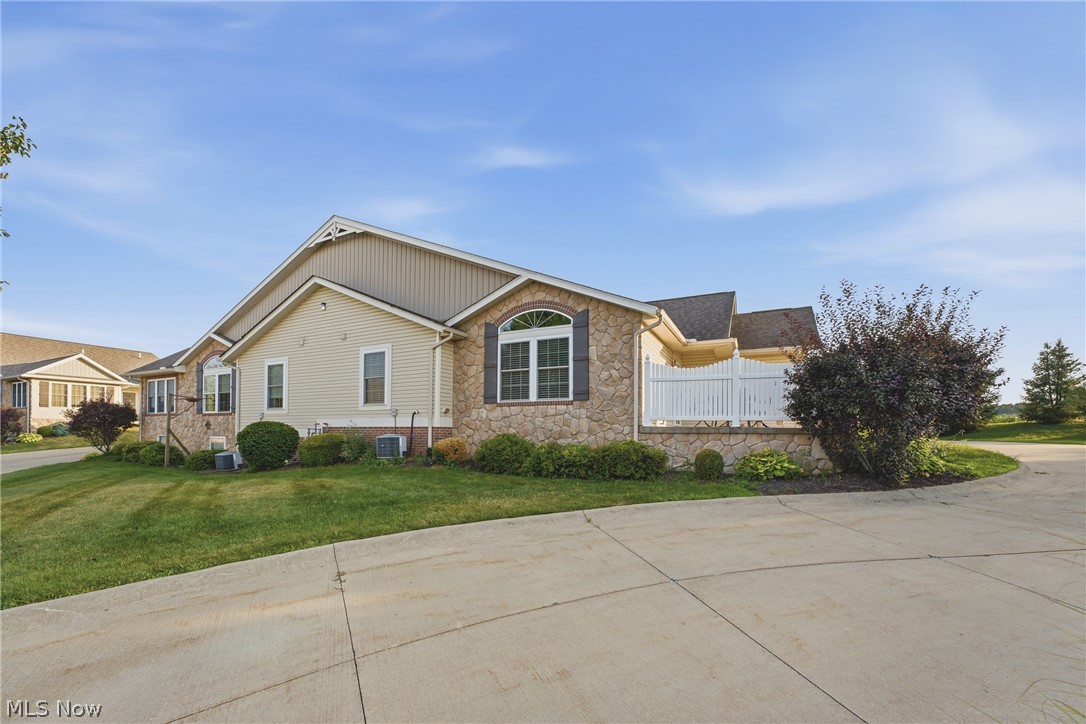 1860 Blackberry Lane Orrville OH 44667