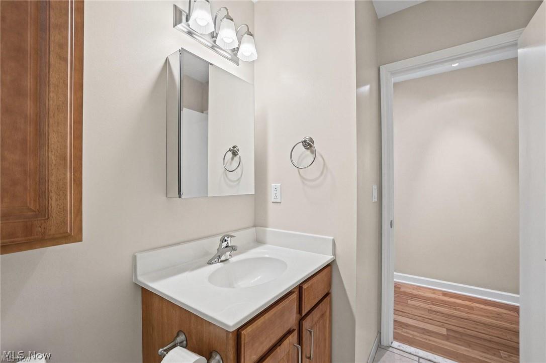 2885 Pease Drive Rocky River OH 44116