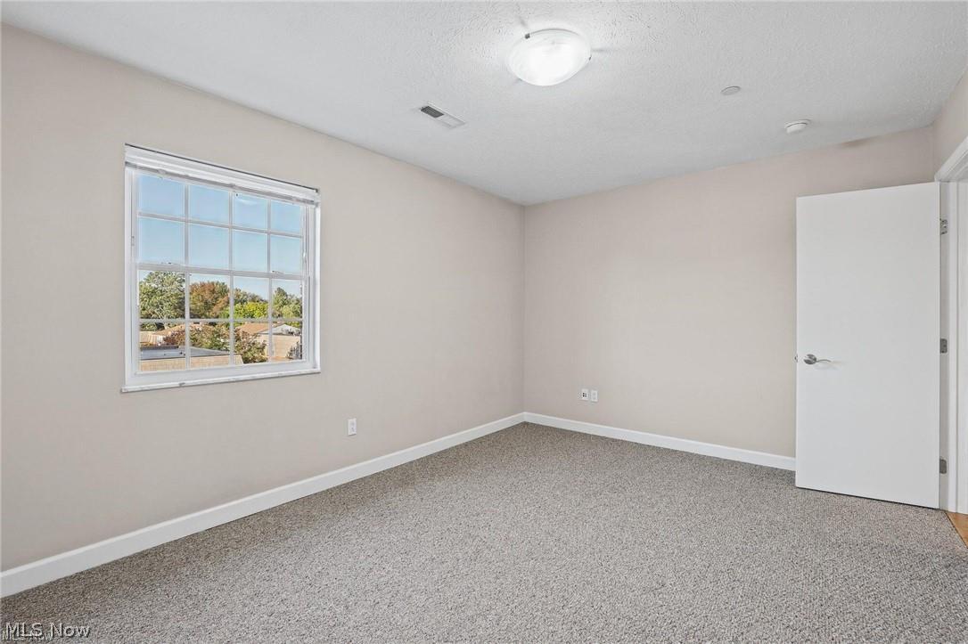 2885 Pease Drive Rocky River OH 44116