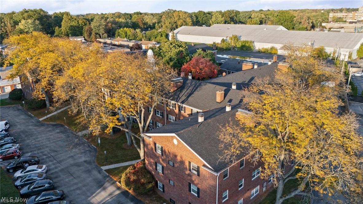 2885 Pease Drive Rocky River OH 44116