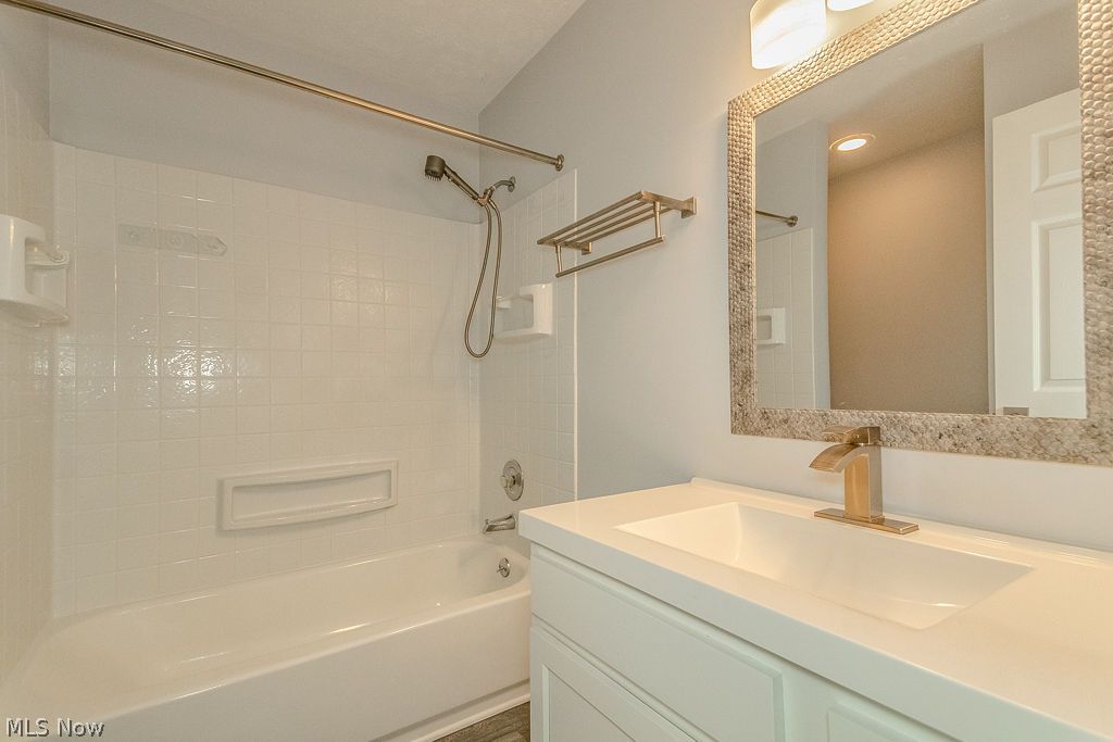 1210 Stoney Run Trail Broadview Heights OH 44147