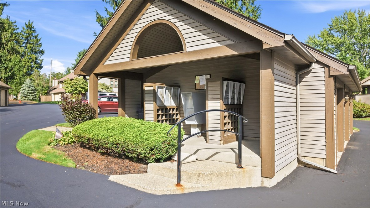 3810 Northwoods Court NE Warren OH 44483