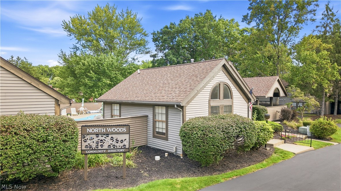 3810 Northwoods Court NE Warren OH 44483