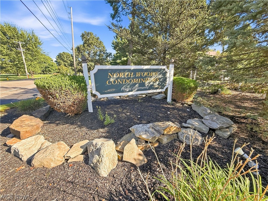 3810 Northwoods Court NE Warren OH 44483