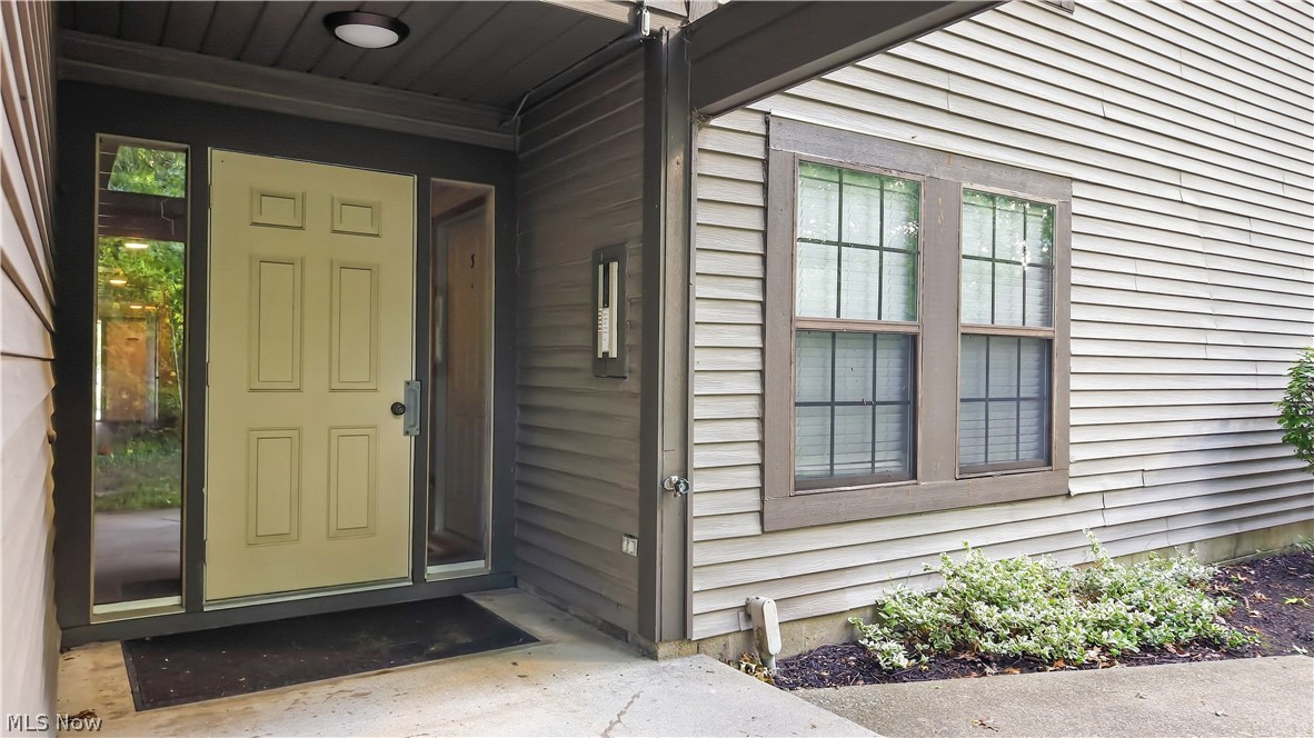3810 Northwoods Court NE Warren OH 44483