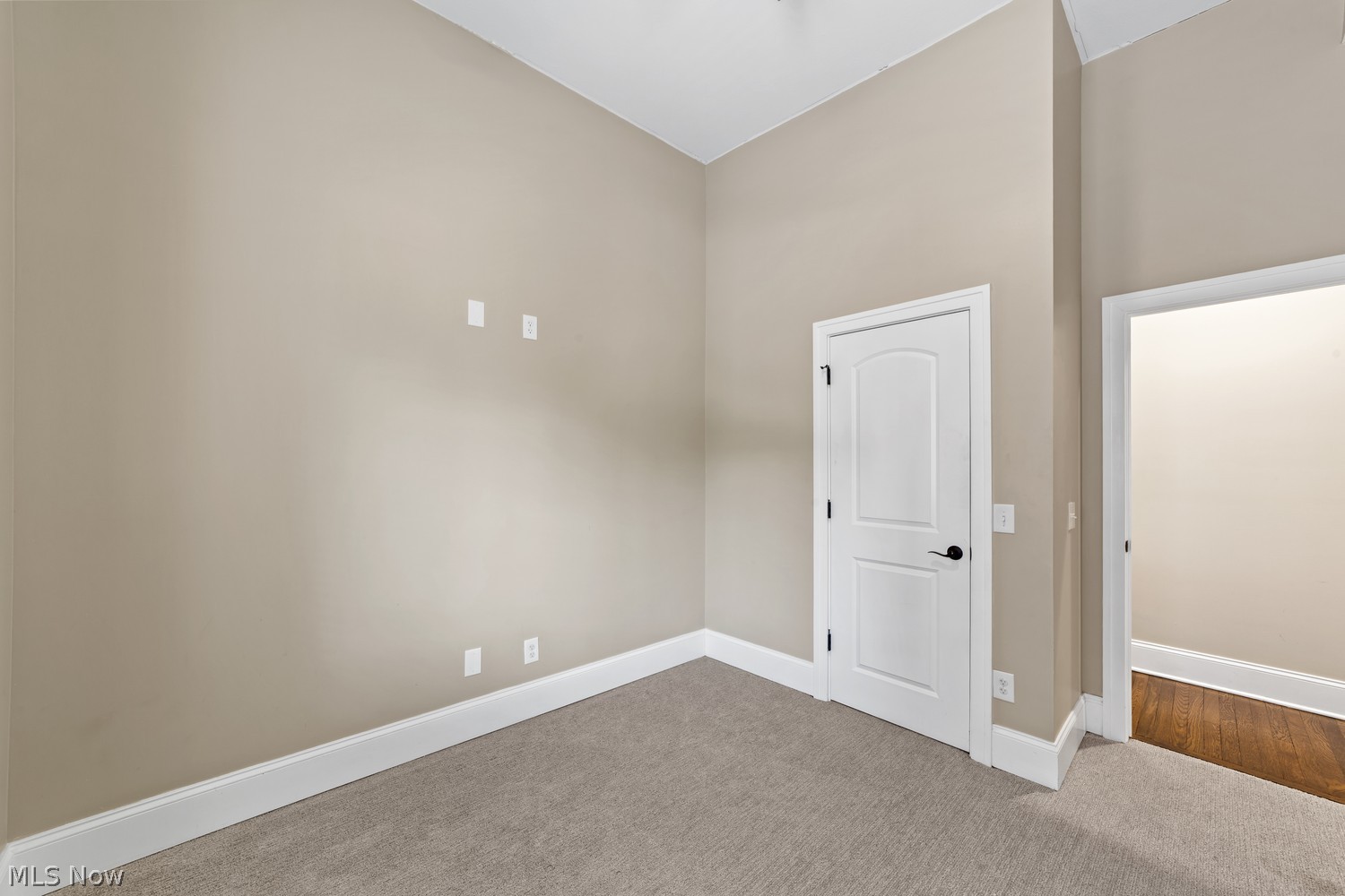 12966 Clifton Boulevard Lakewood OH 44107