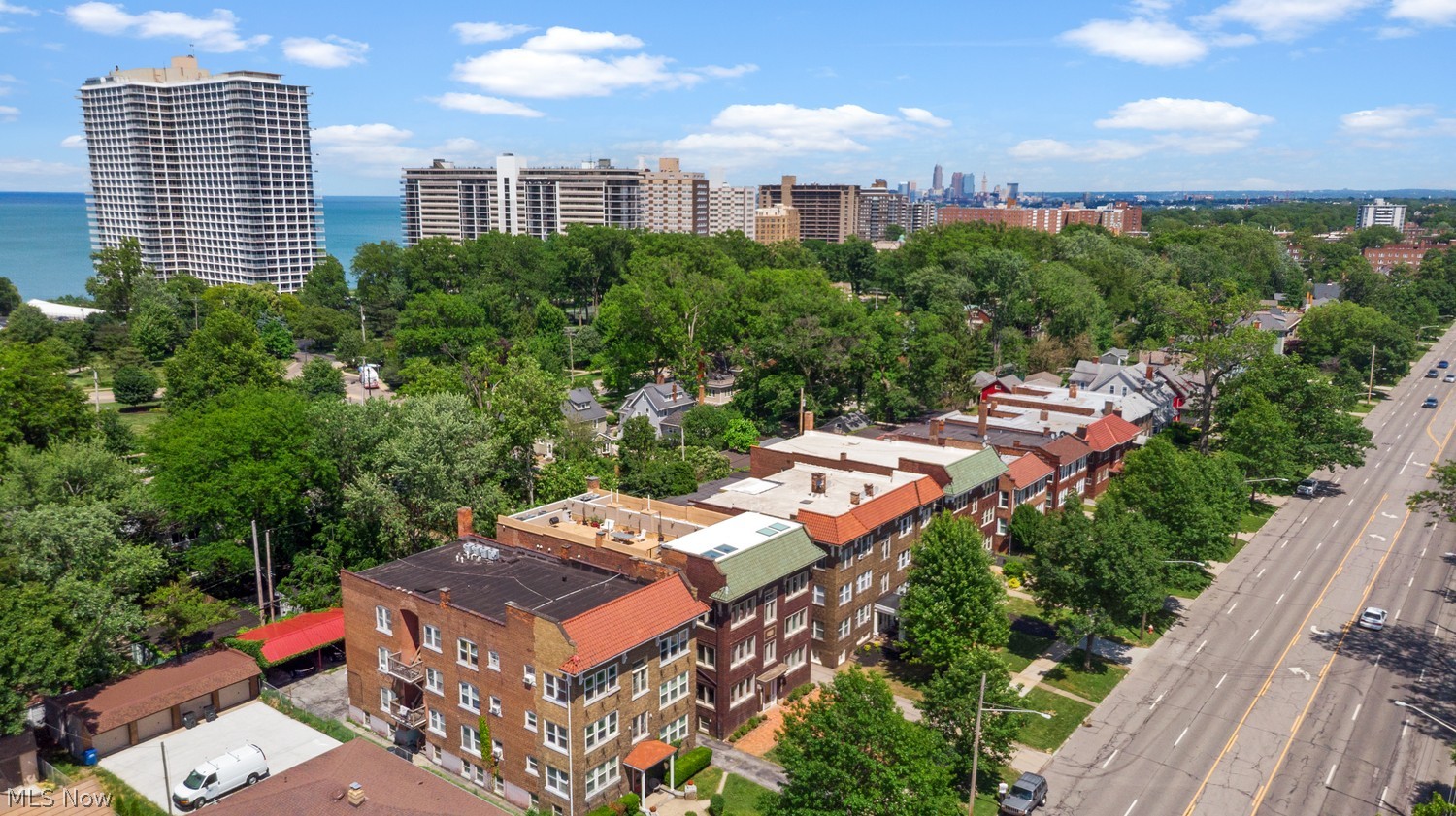 12966 Clifton Boulevard Lakewood OH 44107