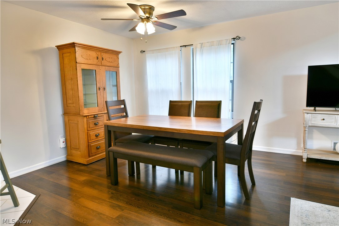 1283 Red Tail Hawk Court Youngstown OH 44512