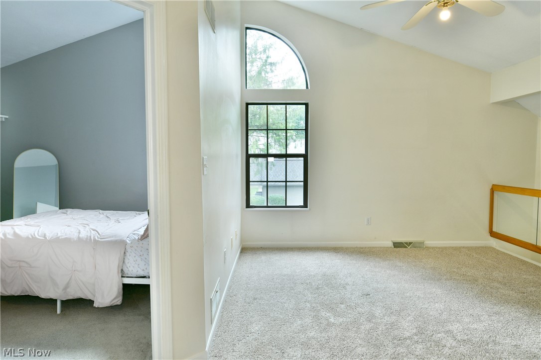 1283 Red Tail Hawk Court Youngstown OH 44512