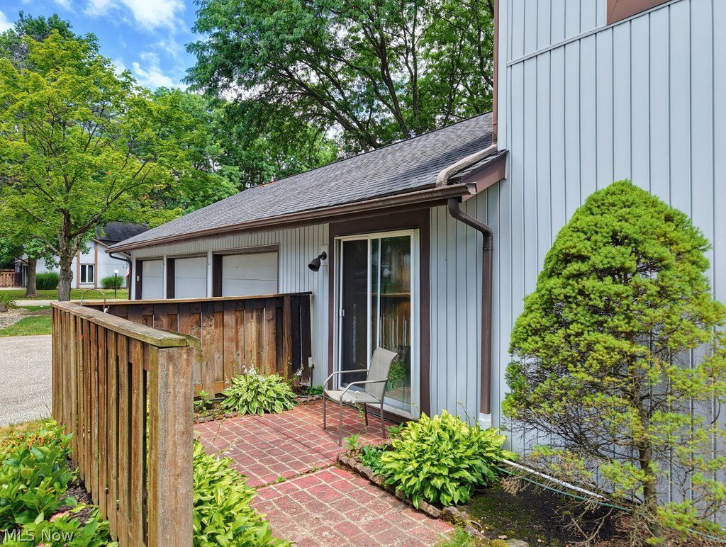 774 Pipes Court Sagamore Hills OH 44067