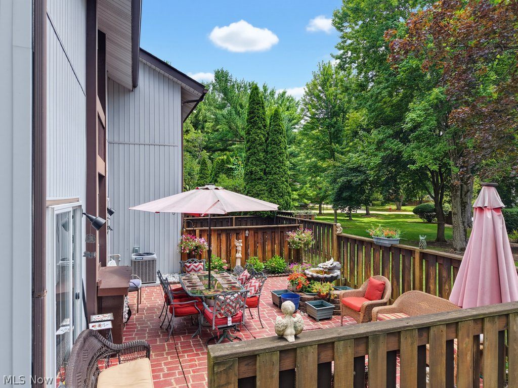 774 Pipes Court Sagamore Hills OH 44067