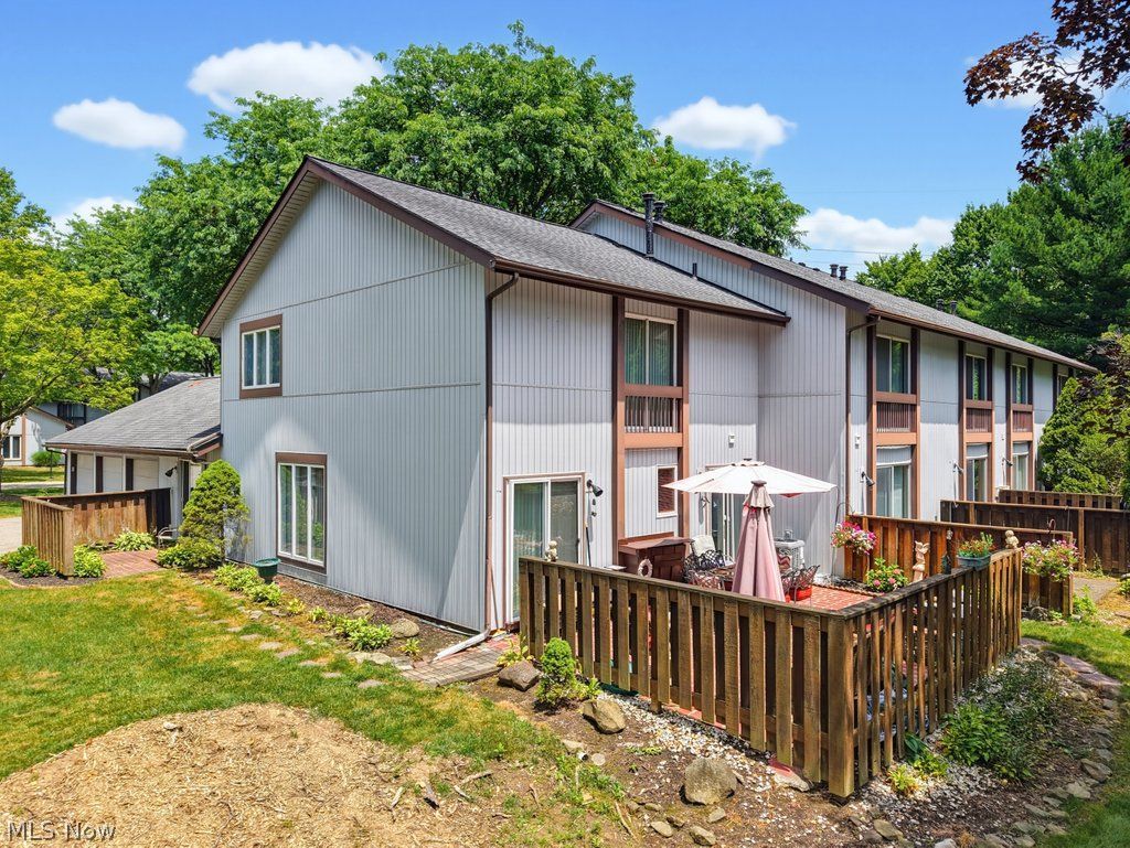 774 Pipes Court Sagamore Hills OH 44067
