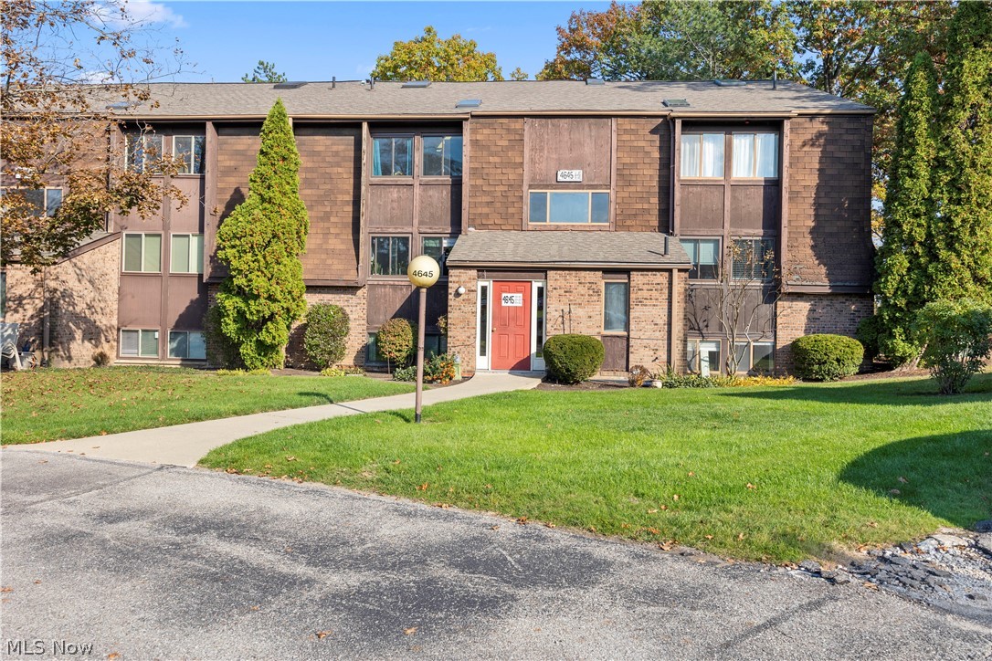 4645 Oakhill Boulevard Lorain OH 44053