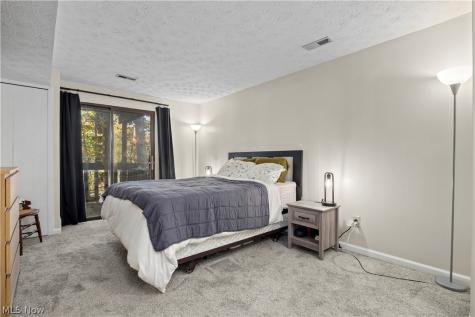 4645 Oakhill Boulevard Lorain OH 44053