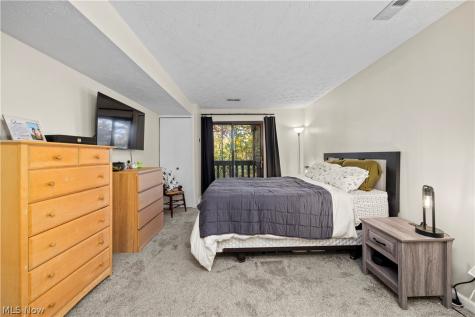 4645 Oakhill Boulevard Lorain OH 44053