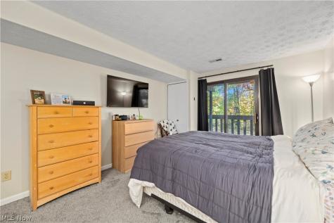 4645 Oakhill Boulevard Lorain OH 44053