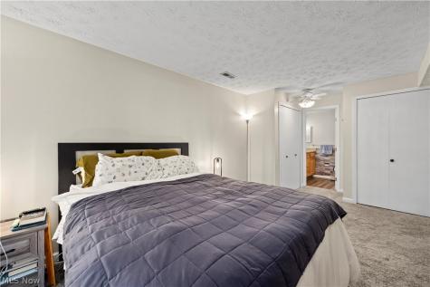 4645 Oakhill Boulevard Lorain OH 44053