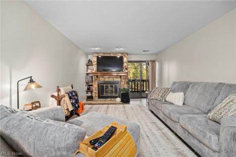 4645 Oakhill Boulevard Lorain OH 44053