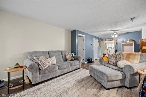 4645 Oakhill Boulevard Lorain OH 44053