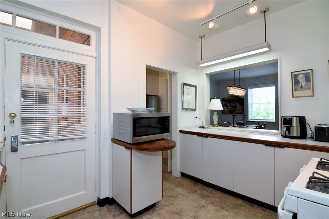 13605 Shaker Boulevard Shaker Heights OH 44120