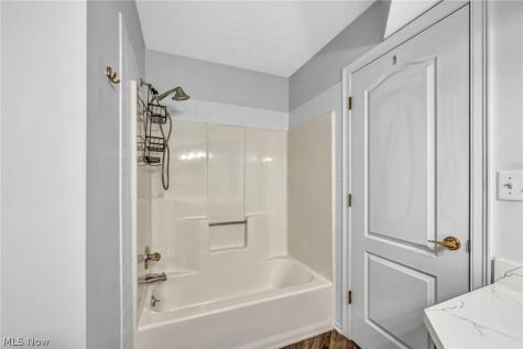 356 Village Pointe Drive Akron OH 44313