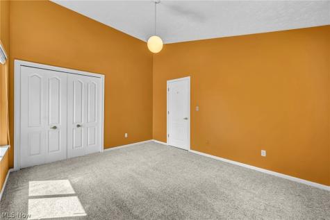 356 Village Pointe Drive Akron OH 44313