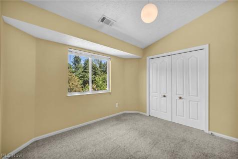 356 Village Pointe Drive Akron OH 44313