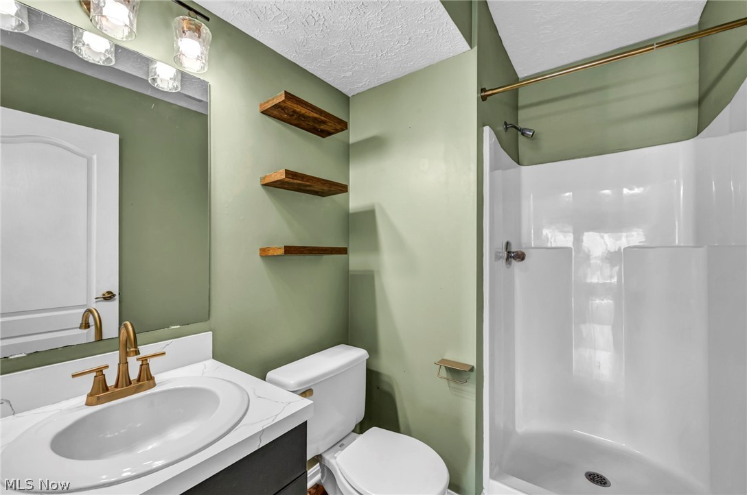 356 Village Pointe Drive Akron OH 44313