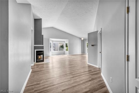 356 Village Pointe Drive Akron OH 44313