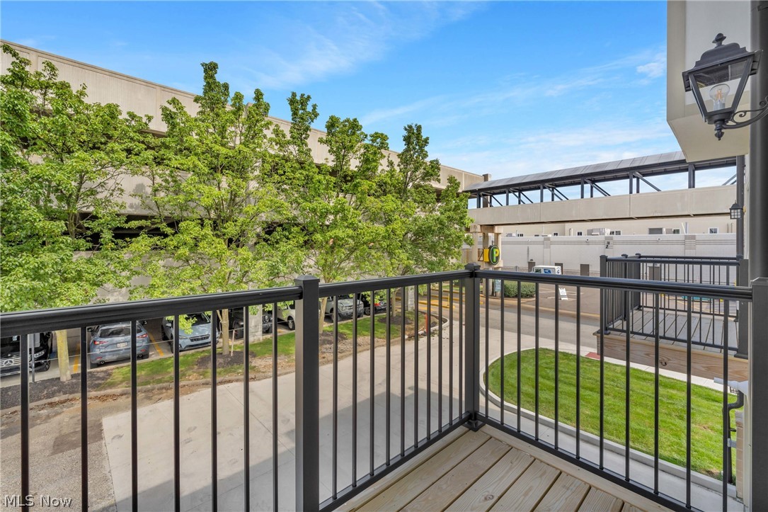 252 Earley Lane Westlake OH 44145