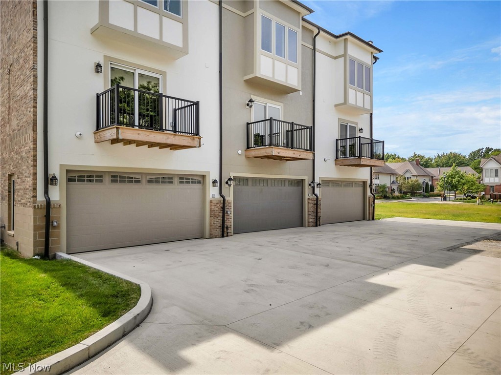 252 Earley Lane Westlake OH 44145
