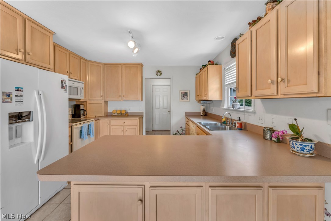 144 Royal Troon Drive SE Warren OH 44484