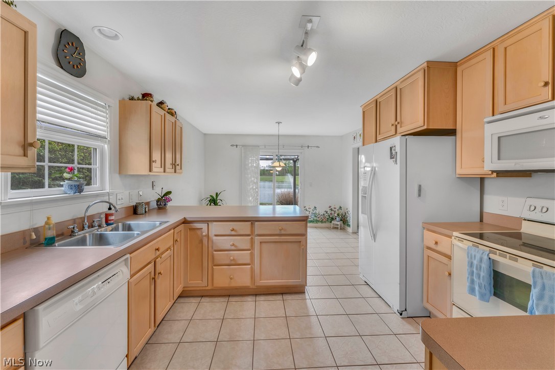 144 Royal Troon Drive SE Warren OH 44484