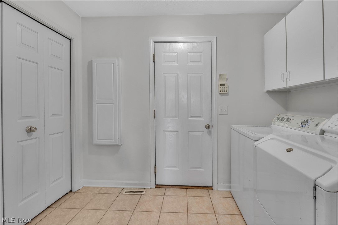 144 Royal Troon Drive SE Warren OH 44484