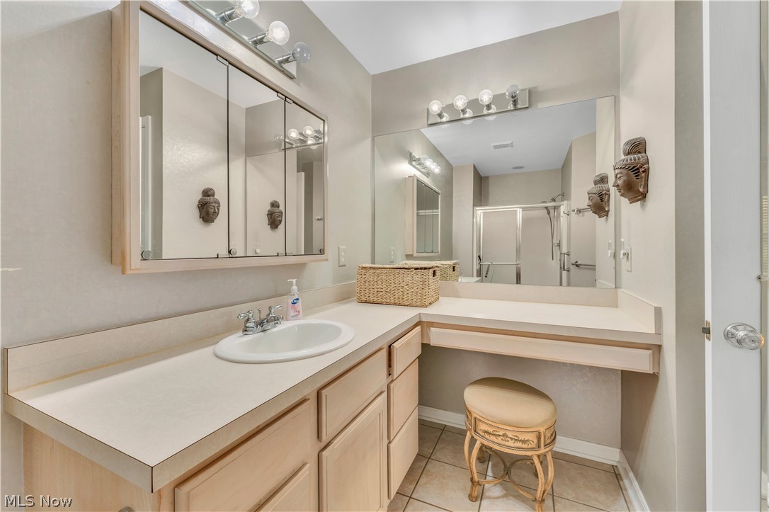 144 Royal Troon Drive SE Warren OH 44484