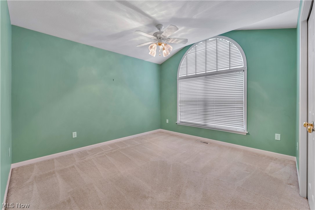 144 Royal Troon Drive SE Warren OH 44484