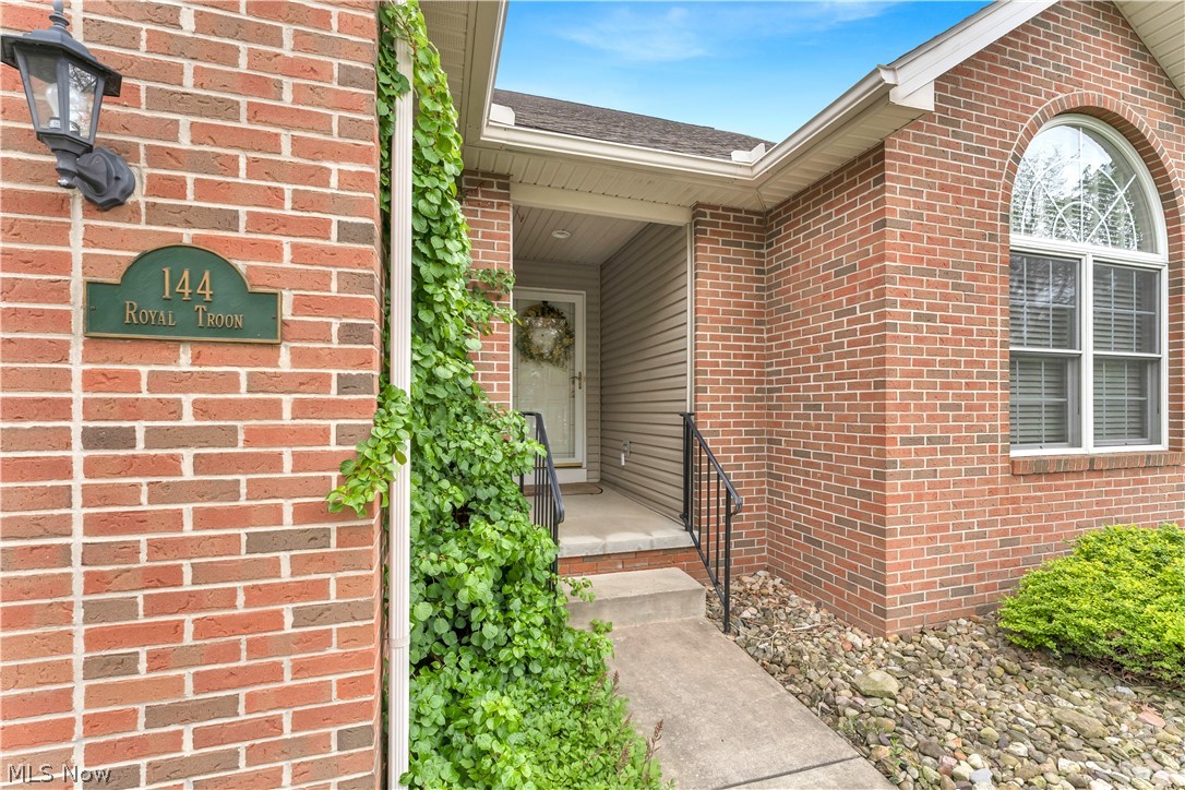 144 Royal Troon Drive SE Warren OH 44484