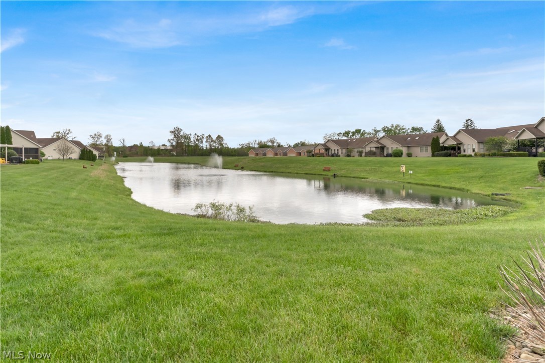 144 Royal Troon Drive SE Warren OH 44484