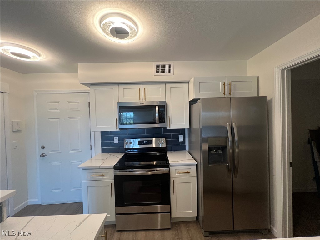 23002 Chandlers Lane Olmsted Falls OH 44138