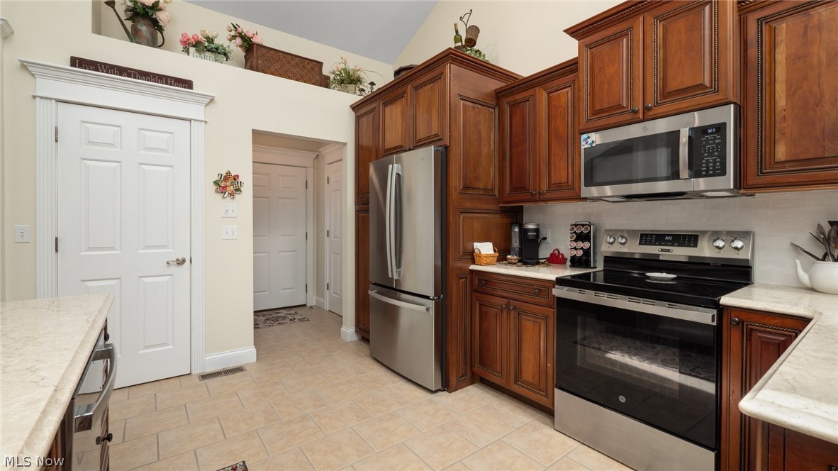 3485 Regans Way Zanesville OH 43701