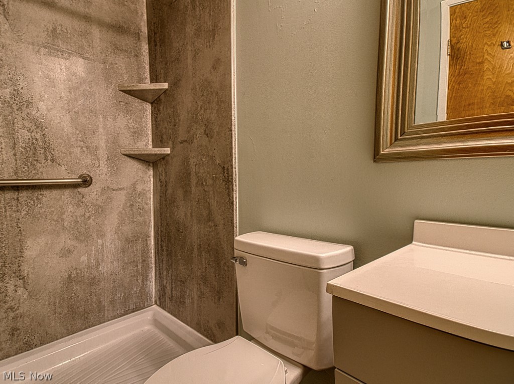 408 W Saint Clair Avenue Cleveland OH 44113