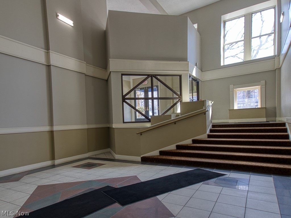 408 W Saint Clair Avenue Cleveland OH 44113